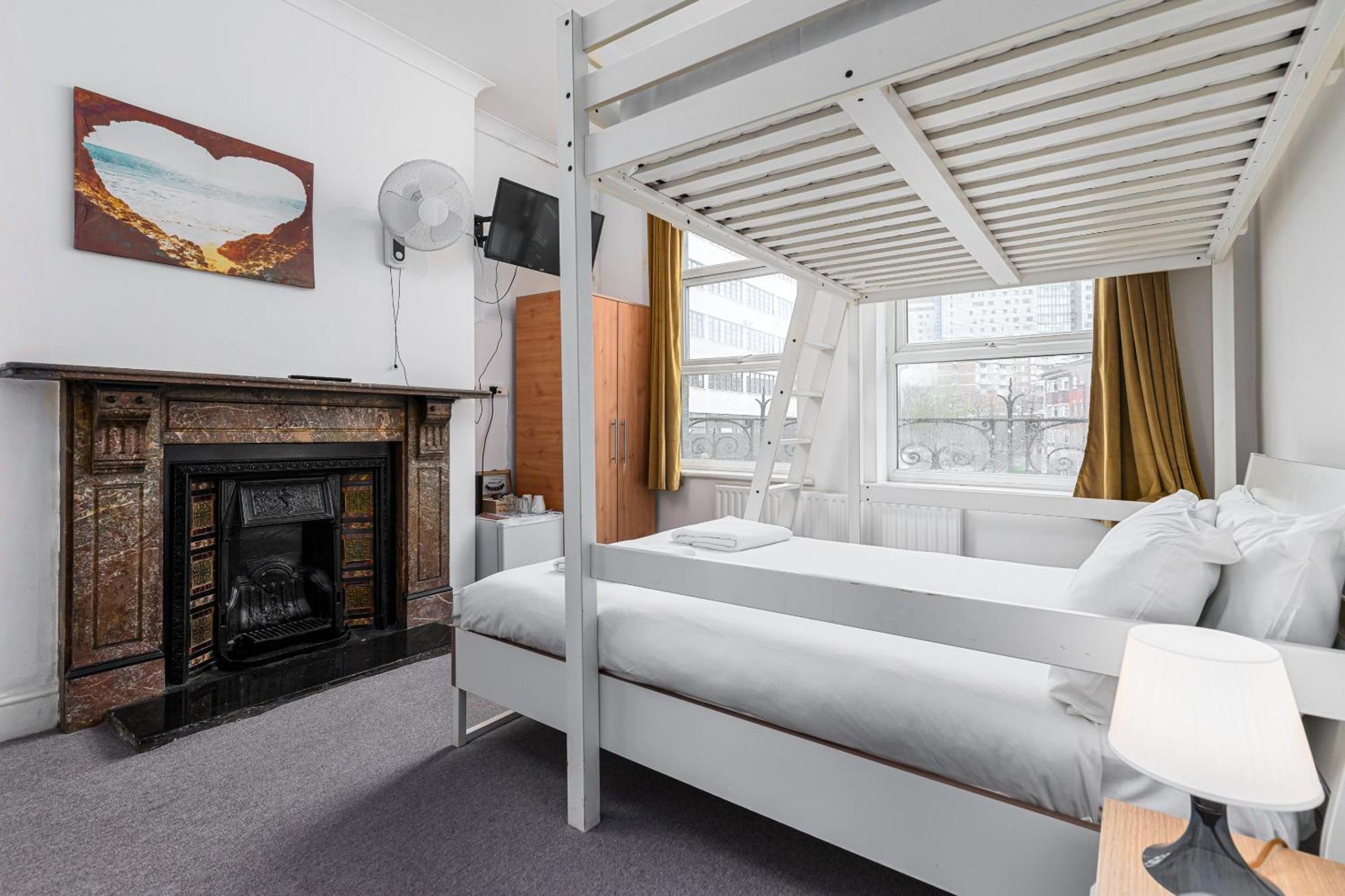 Ryam Suites Londra Camera foto