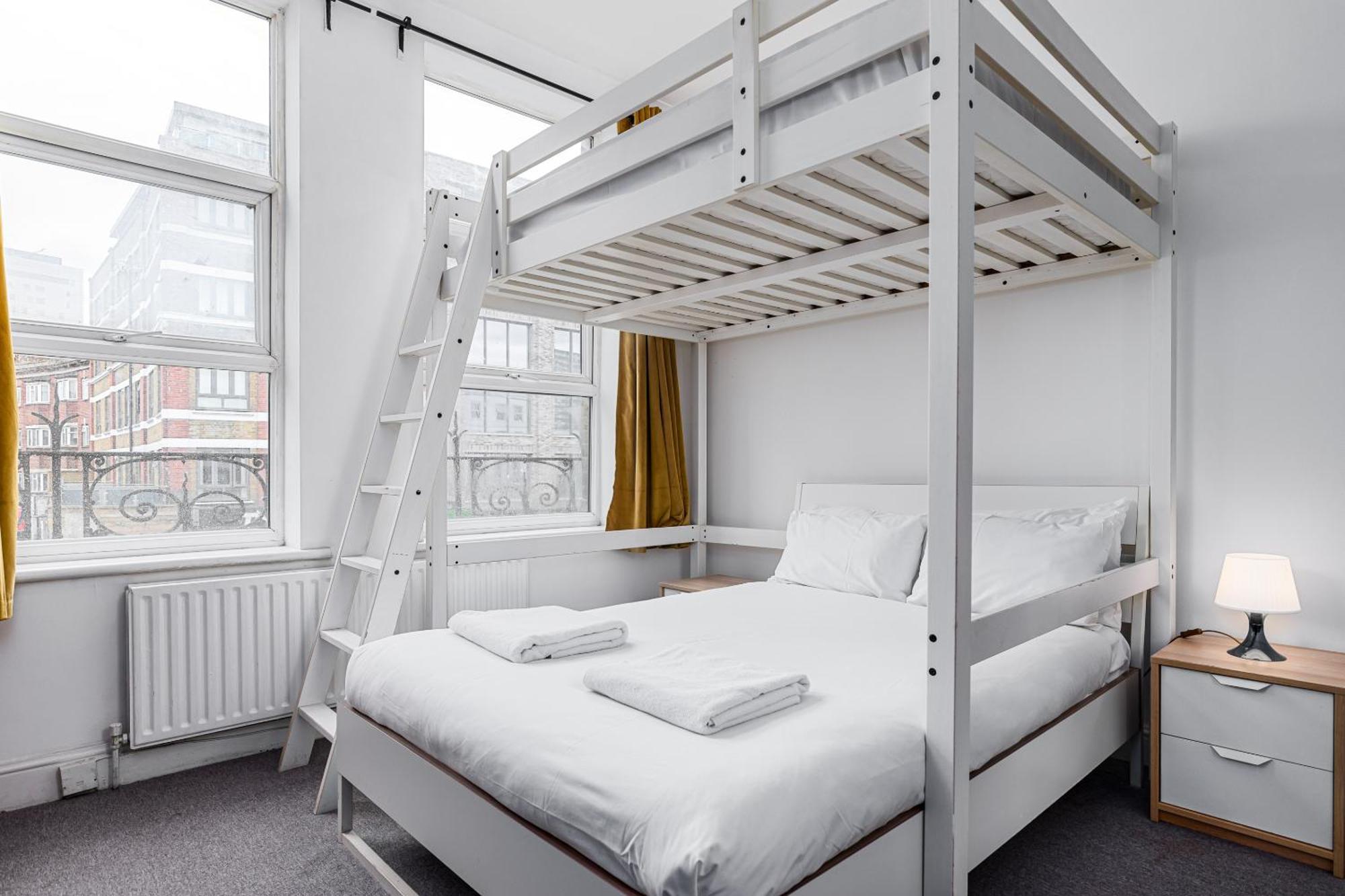 Ryam Suites Londra Camera foto